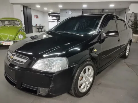 Chevrolet Astra 2011 preta à venda na Pipo Veículos em Avaré-SP — foto 2