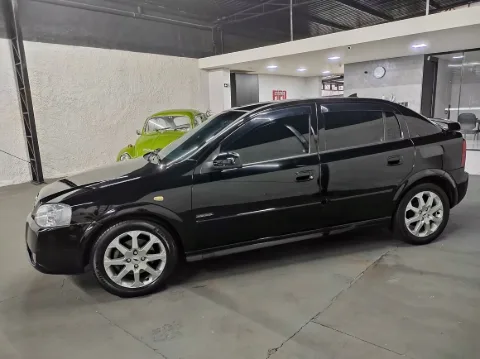 Chevrolet Astra 2011 preta à venda na Pipo Veículos em Avaré-SP — foto 4