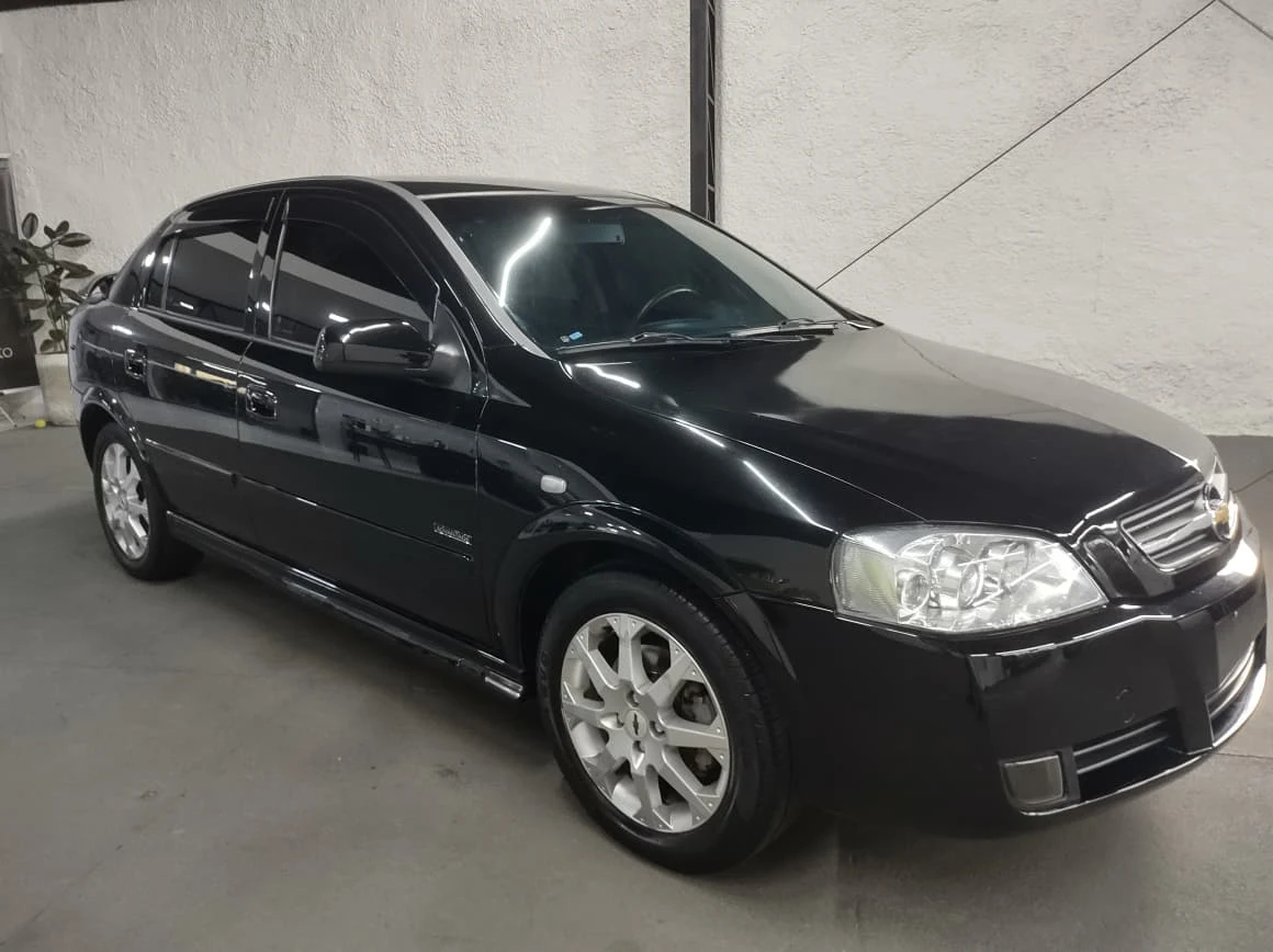 Chevrolet Astra 2011 preta à venda na Pipo Veículos em Avaré-SP