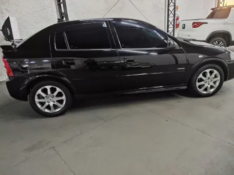 Chevrolet Astra 2011 preta à venda na Pipo Veículos em Avaré-SP — foto 5