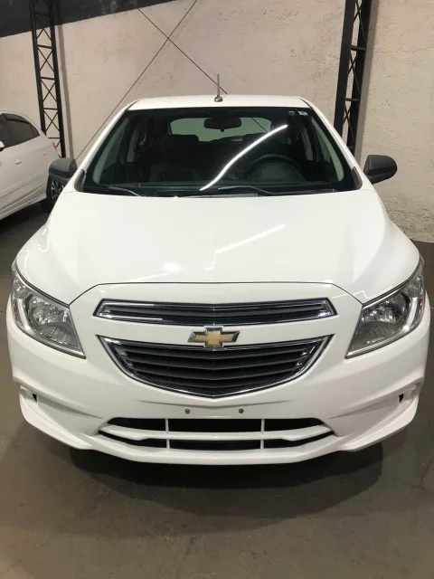 Chevrolet Onix 2016 branca à venda na Pipo Veículos em Avaré-SP — foto 3
