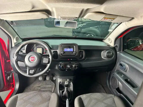 Fiat Mobi 2018 vermelha à venda na Pipo Veículos em Avaré-SP — foto 8