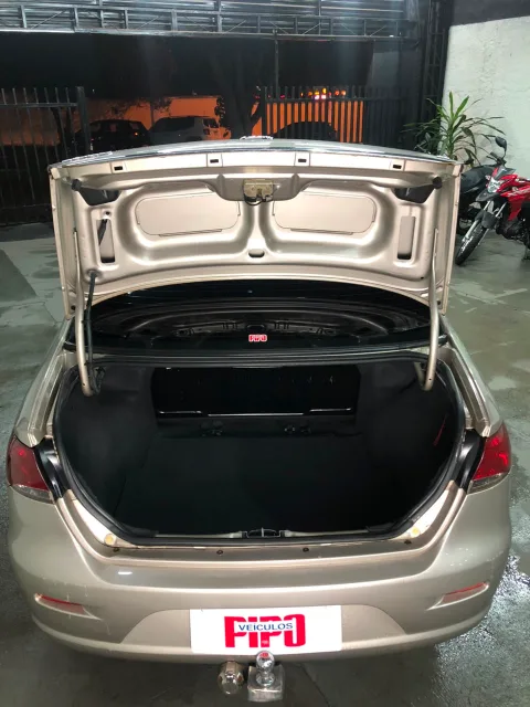 Fiat Siena 2013 bege à venda na Pipo Veículos em Avaré-SP — foto 7