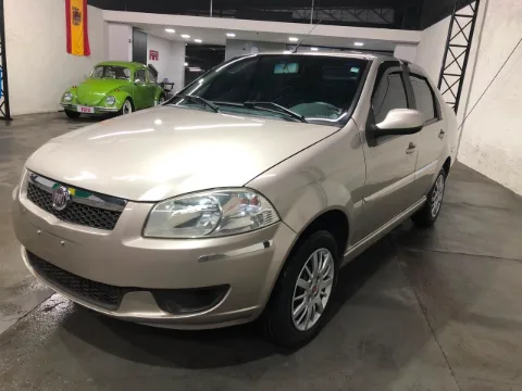 Fiat Siena 2013 bege à venda na Pipo Veículos em Avaré-SP — foto 2