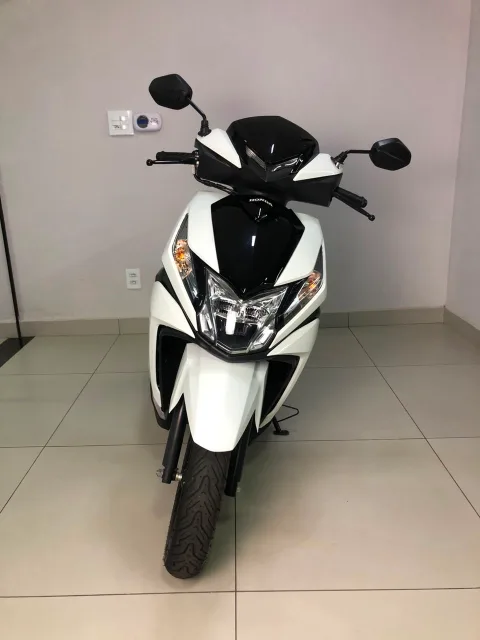Honda Elite 125 2025 branca à venda na Pipo Veículos em Avaré-SP — foto 5