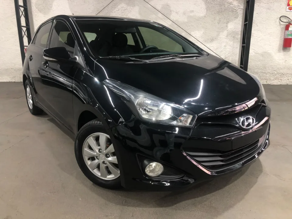 Hyundai HB20 2014 preta à venda na Pipo Veículos em Avaré-SP
