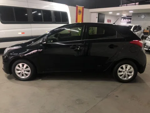 Hyundai HB20 2014 preta à venda na Pipo Veículos em Avaré-SP — foto 5