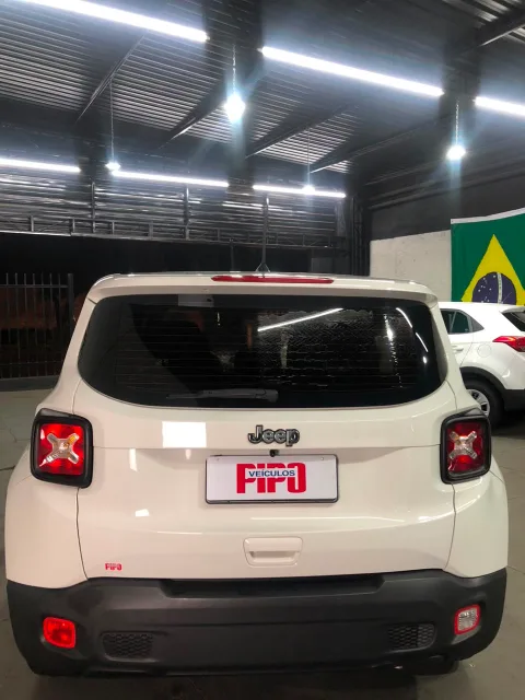 Jeep Renegade 2019 branca à venda na Pipo Veículos em Avaré-SP — foto 6