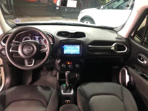 Jeep Renegade 2019 branca à venda na Pipo Veículos em Avaré-SP — foto 10