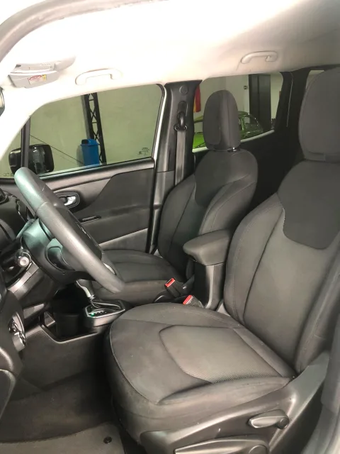 Jeep Renegade 2019 branca à venda na Pipo Veículos em Avaré-SP — foto 9