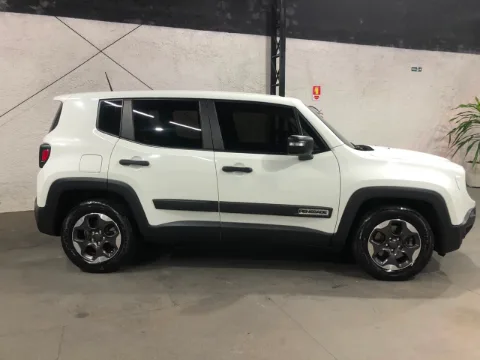 Jeep Renegade 2019 branca à venda na Pipo Veículos em Avaré-SP — foto 4