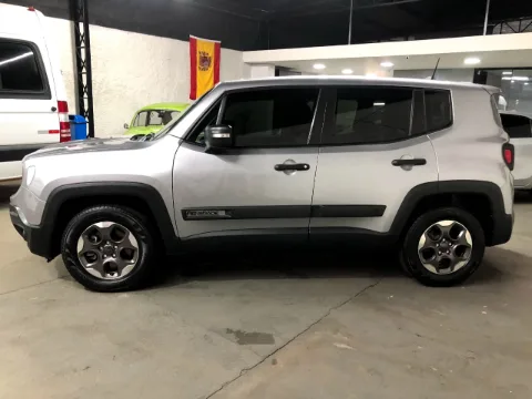 Jeep Renegade 2020 prata à venda na Pipo Veículos em Avaré-SP — foto 5