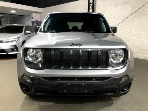Jeep Renegade 2020 prata à venda na Pipo Veículos em Avaré-SP — foto 3