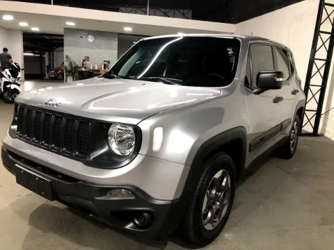 Jeep Renegade 2020 prata à venda na Pipo Veículos em Avaré-SP — foto 2