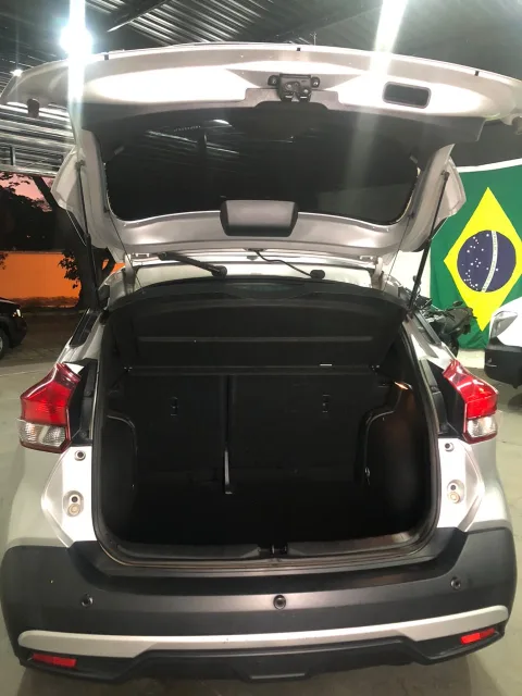 Nissan KICKS 2020 prata à venda na Pipo Veículos em Avaré-SP — foto 6
