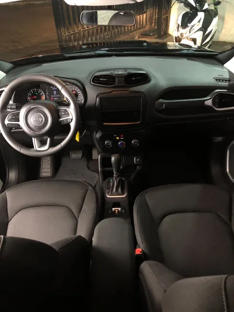 Jeep Renegade 2021 preto à venda na Pipo Veículos em Avaré-SP — foto 7