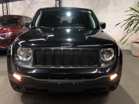 Jeep Renegade 2021 preto à venda na Pipo Veículos em Avaré-SP — foto 3