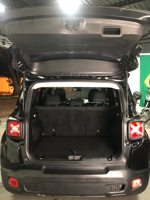 Jeep Renegade 2021 preto à venda na Pipo Veículos em Avaré-SP — foto 6