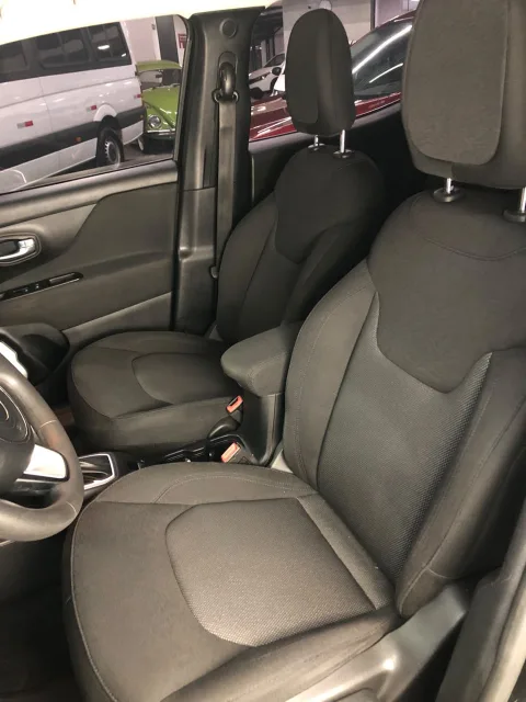 Jeep Renegade 2021 preto à venda na Pipo Veículos em Avaré-SP — foto 9