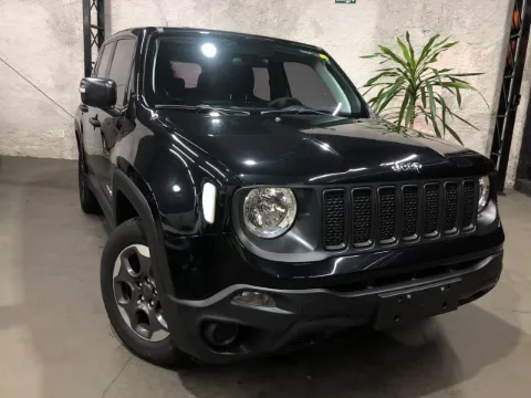 Jeep Renegade 2021 preto à venda na Pipo Veículos em Avaré-SP — foto 1