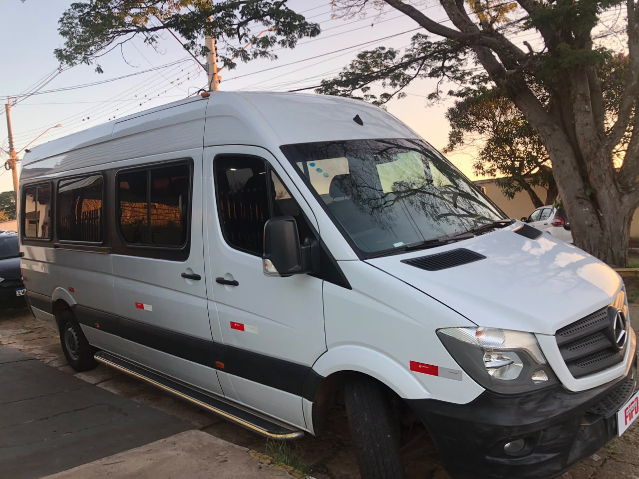Mercedes-Benz Sprinter 2017 branca à venda na Pipo Veículos em Avaré-SP — foto 2