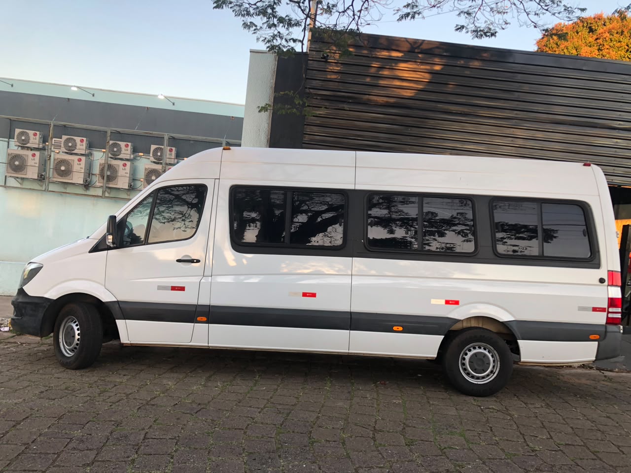 Mercedes-Benz Sprinter 2017 branca à venda na Pipo Veículos em Avaré-SP — foto 5