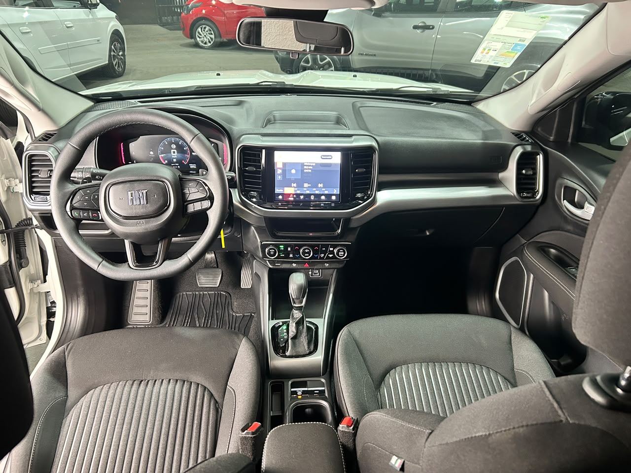 Fiat Toro 2026 branca à venda na Pipo Veículos em Avaré-SP — foto 6