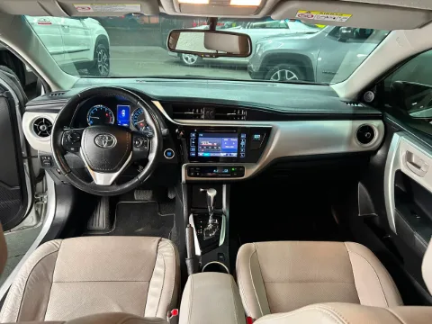 Toyota Corolla 2018 prata à venda na Pipo Veículos em Avaré-SP — foto 9
