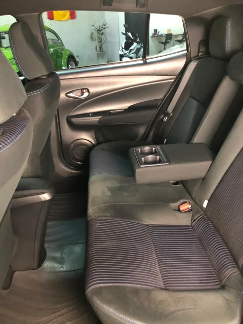 Toyota Yaris 2019 preta à venda na Pipo Veículos em Avaré-SP — foto 9